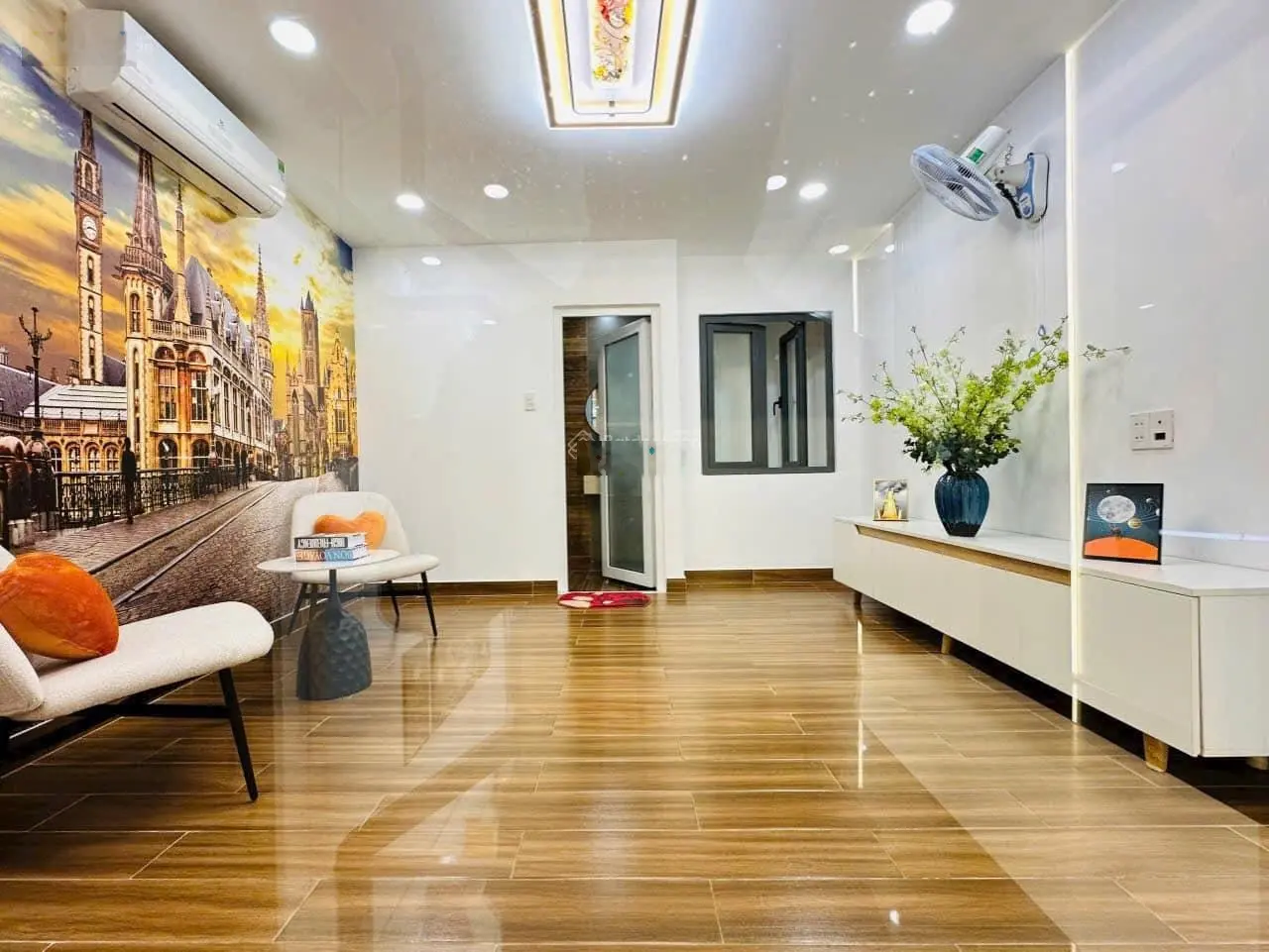 SIÊU PHẨM NHÀ 1 TRỆT 3 LẦU TẠI NHÀ BÈ - SHR - DT 56M2 - GIÁ CHỈ 1 TỶ 5 - CHÍNH CHỦ KÝ GỬI