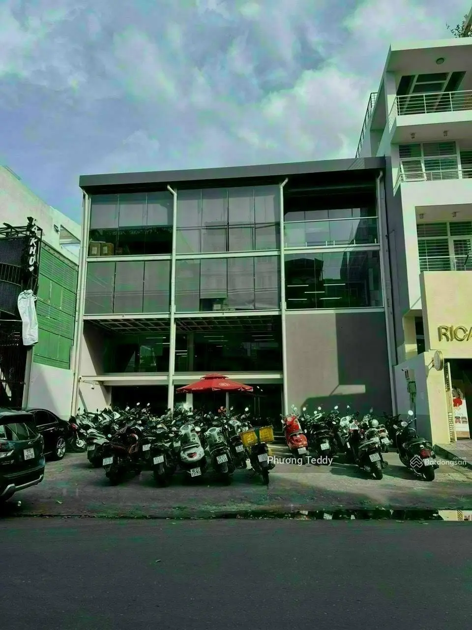 Hạ Giá Siêu phẩm 2 mt ! bán nhà mt Quốc Hương, Quận 2 (10x 25m, 4 tầng, HĐT 150tr/ th), Giá 65 tỷ