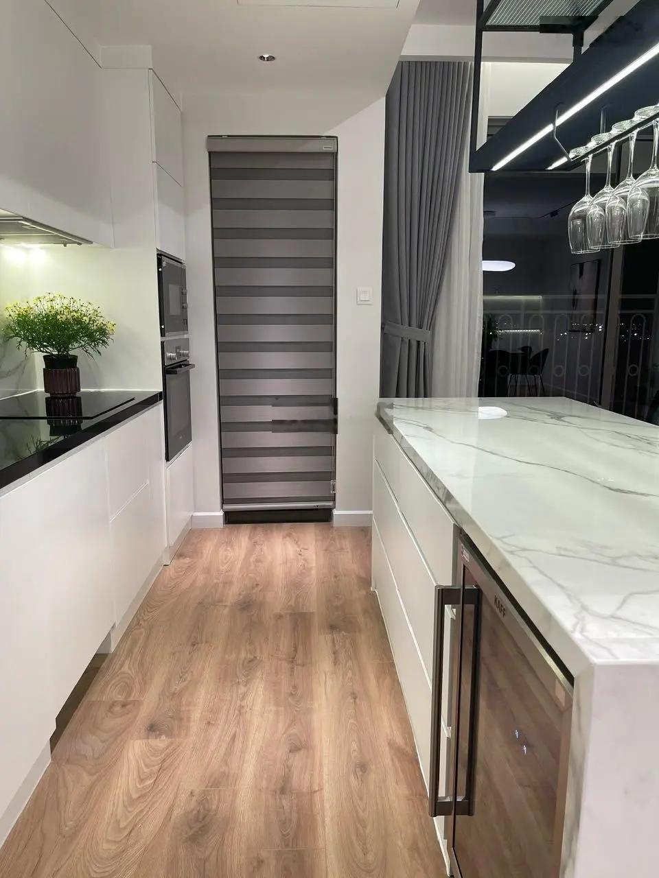 Cập nhật giỏ hàng cần bán nhanh căn hộ Saigon Royal quận 4 gía tốt. LH: 0909 024 ***