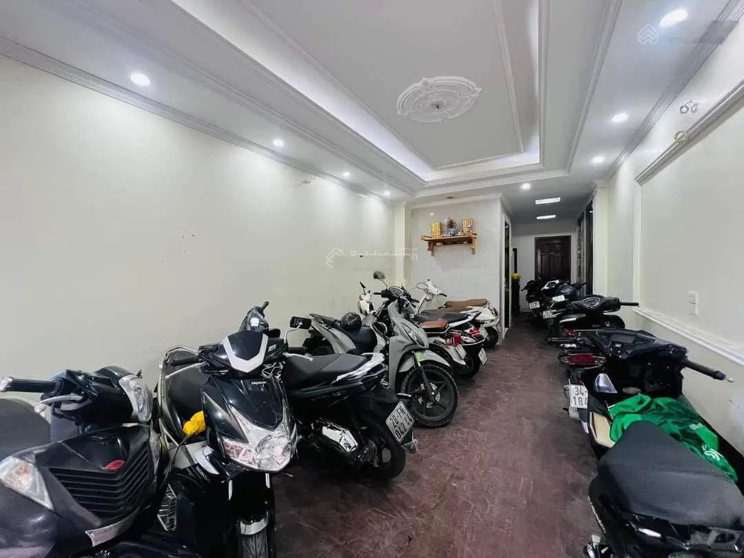 Bán gấp nhà siêu hiếm Phú Diễn. 70m2 x 7 tầng dòng tiền ổn định 13 phòng khép kín full nội thất