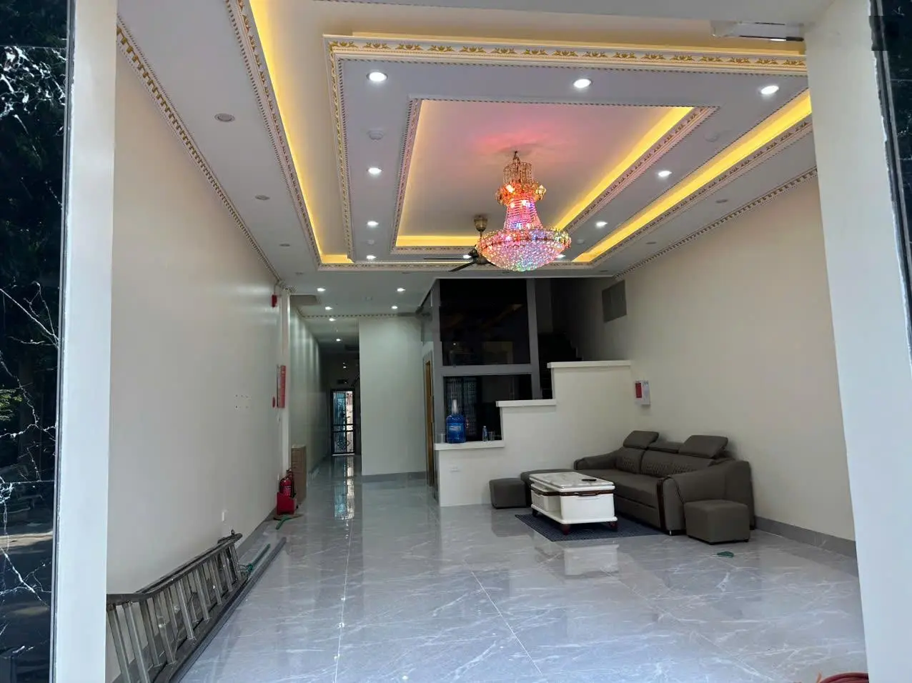 Bán khách sạn mini 20 phòng đường Lý Đạo Thành ngay sát chợ Hoà Đình DT 110m2 MT 5.5m hướng TB