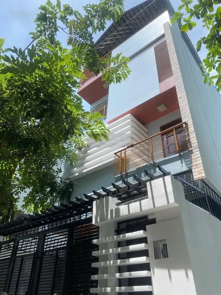 Trần Phú Quận 5 - nhà 4T 52m2 - có dòng tiền 30tr/1th - 1 bước ra mặt tiền đường lớn