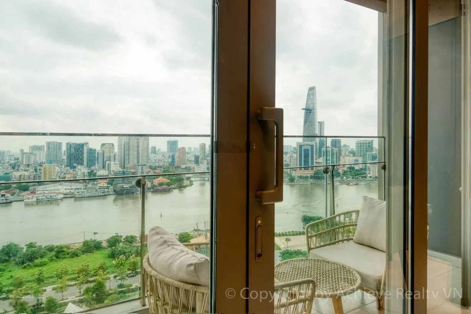Bán nhanh căn hộ Empire City 3PN 32 tỷ all in, view trực diện sông, Q1 full nội thất cao cấp