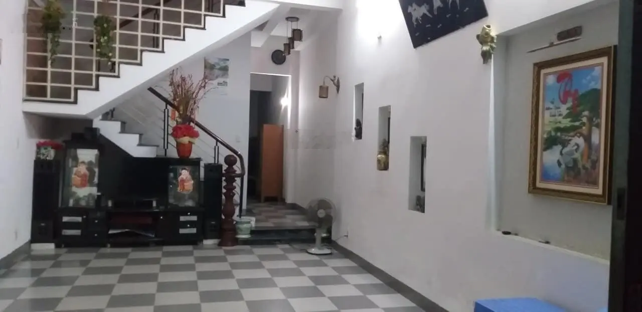 Bán nhà 2 tầng gần Tiểu La, Nguyễn Hữu Thọ, Hòa Cường Bắc, gần 2 chợ, gần trường học, vào ở luôn