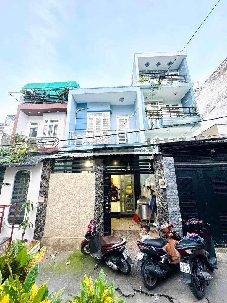 Nhà hxh 1 lầu 2pn 2wc 4.5x15.25m ngay cc DreamHom Đs59 P14 Gv