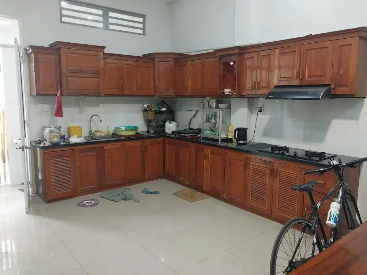 Quận 7, Bán nhà mặt tiền Lâm Văn Bền, 25 tỷ, 86m2, 6PN, 6WC, pháp lý đầy đủ.