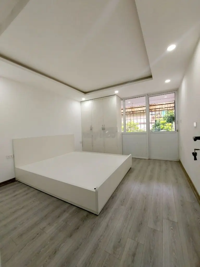 Bán Nhà Tập Thể Tầng 3 Hồ Tùng Mậu - Cầu Giấy 80m giá có 2.6 tỷ.