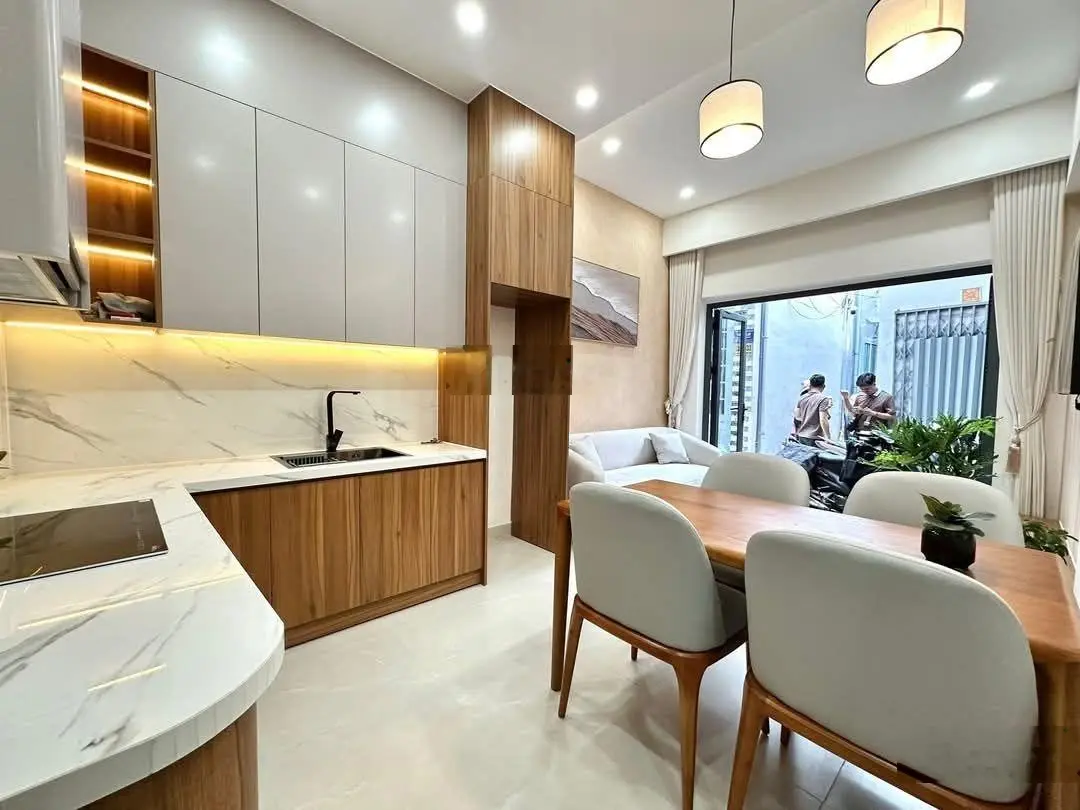 Siêu phẩm nhà đẹp KTS thiết kế giáp Quận 1. Đường Lê Văn Duyệt 28m2 3 tầng 3PN