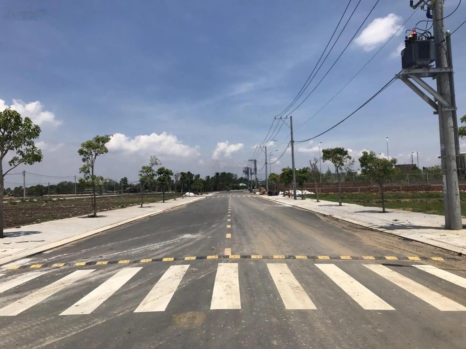 Duy nhất 1 lô đất biệt thự dự án Đảo Kim Cương đường Long Thuận, Quận 9. Gía bán 4 Tỷ 5 - DT 240m2