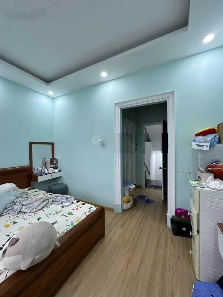HIẾM, nhà VIP 2 mặt hẻm 6m trước sau, Nguyễn Hồng Đào, 4 tầng, vuông A4