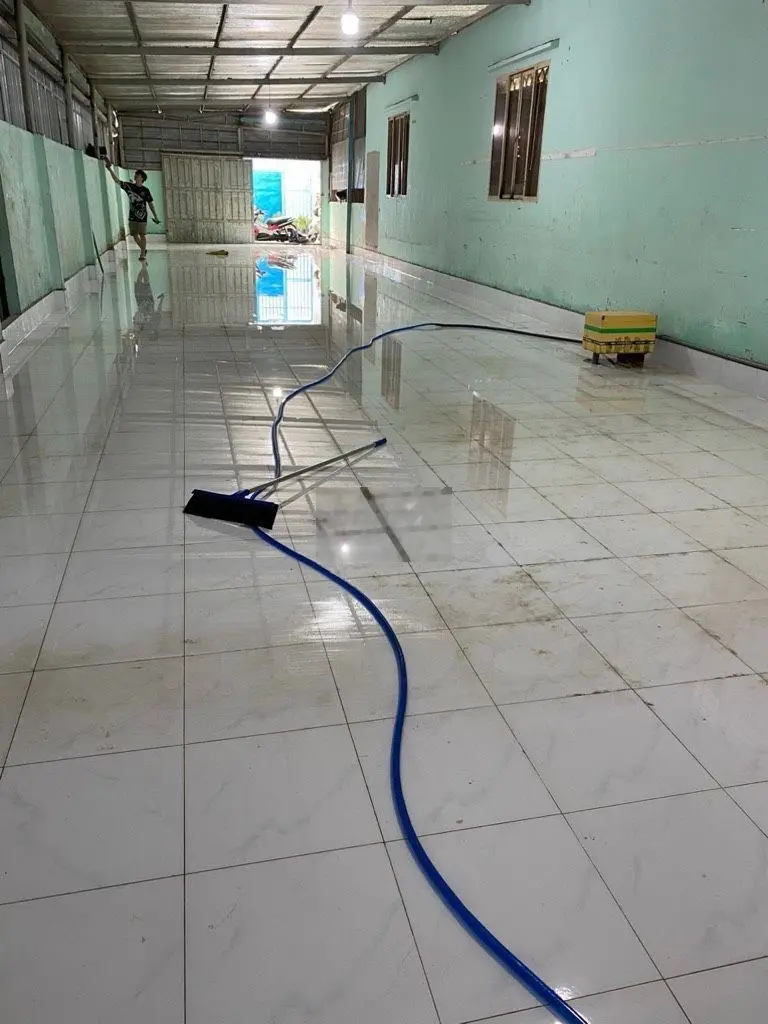 NHÀ XƯỞNG HƠN 130M2 - NGANG 5.5M - GẦN BỆNH VIỆN QUẬN 12 - GIÁP GÒ VẤP