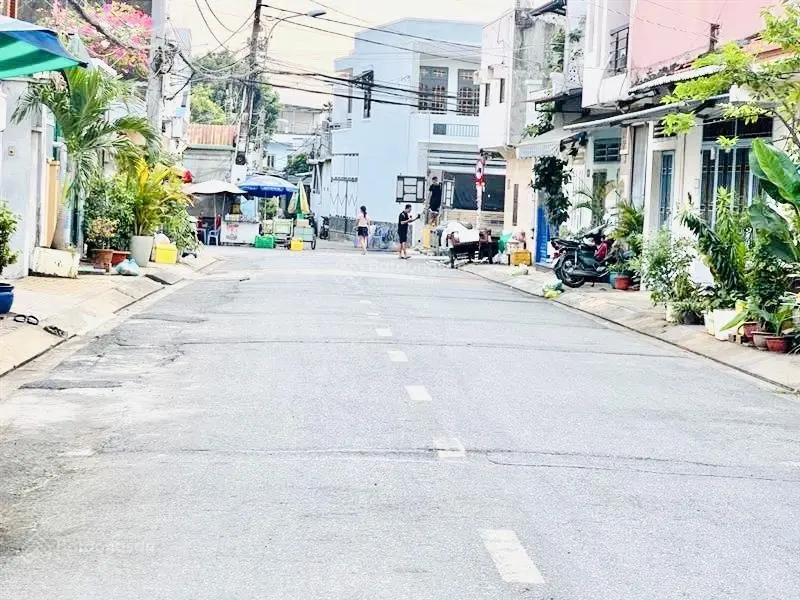 Hiếm bán nhà hiệp phú . đường xe hơi . mt kinh doanh - giá chỉ 4tỷ nhỉnh tl .