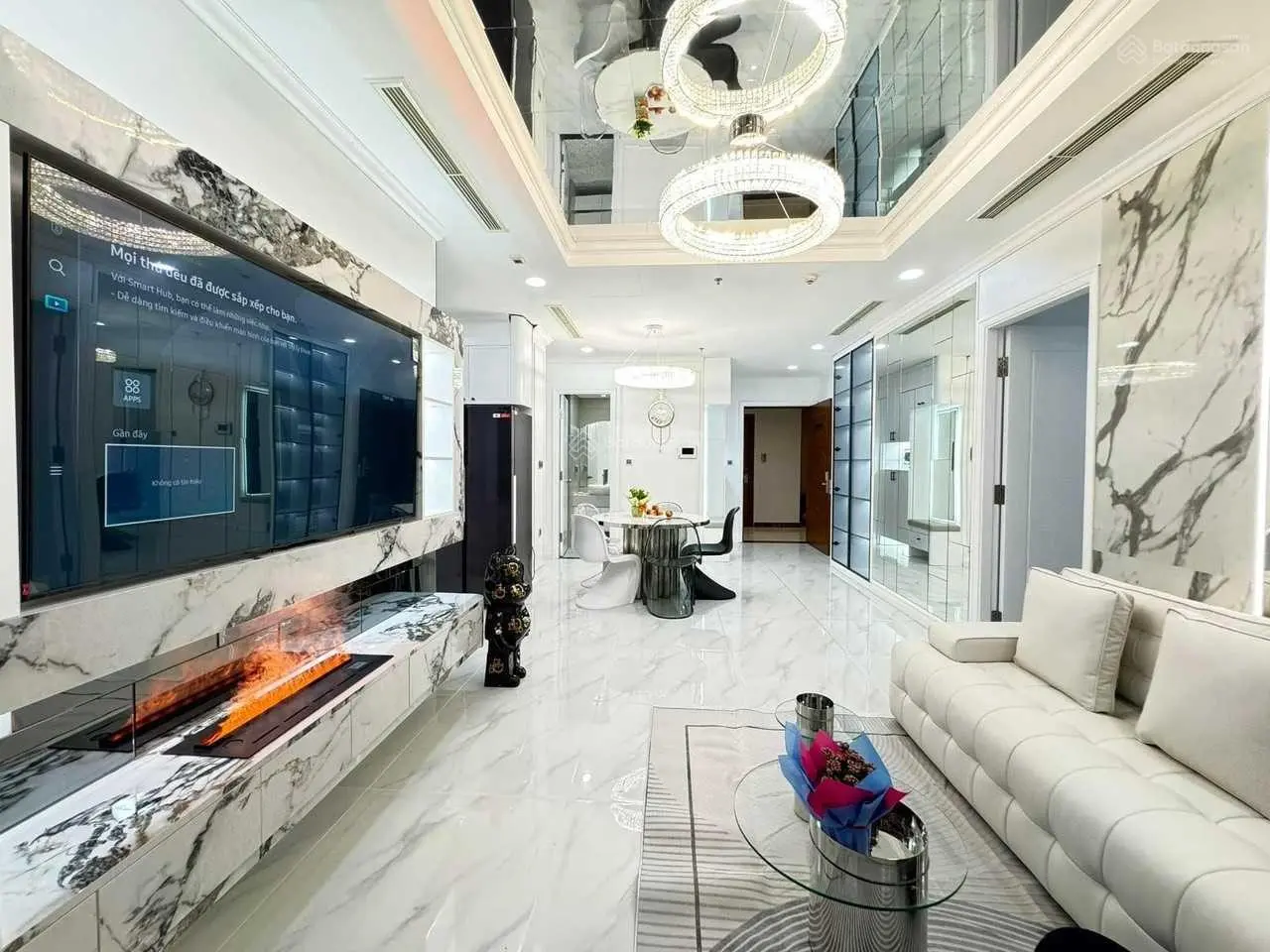 Chính chủ cần bán gấp 3PN nội thất sang xịn, tòa Landmark 1, Vinhomes Central Park
