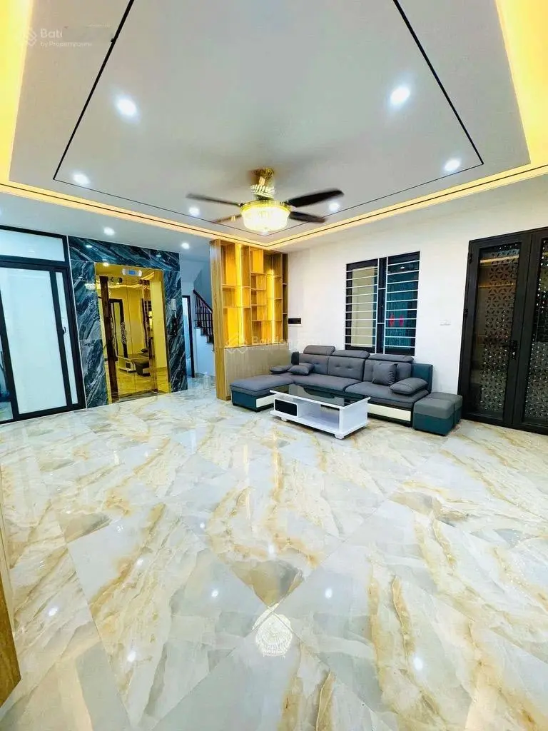 Bán nhà đẹp thang máy nguyễn văn cừ long biên hà nội 50m2