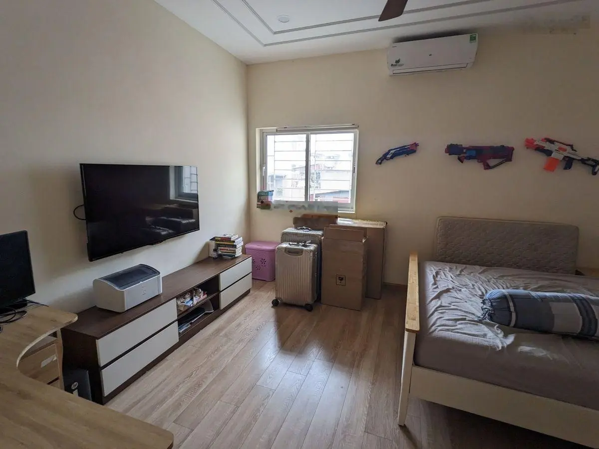 Siêu phẩm mặt phố Hoàn Kiếm - Hồng Hà - gara ô tô riêng - kinh doanh sầm uất - 136m2 x 7T - 32 tỷ