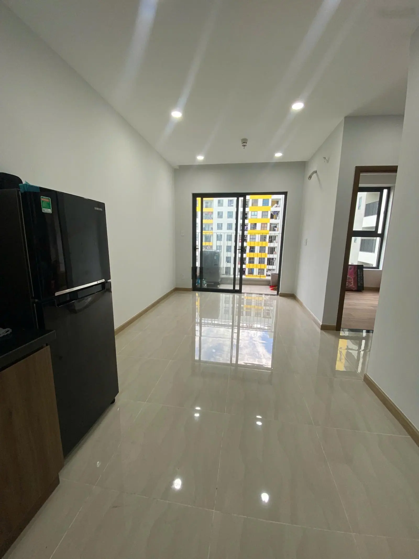 Bán căn 2PN1WC - Giá chỉ 1ty350 - Tầng trung - Bcons garden. Sổ hồng sẵn, Sang tên ngay