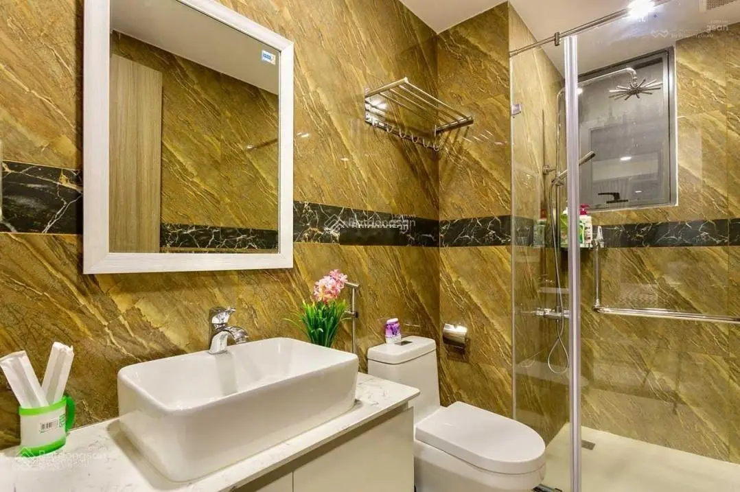 Chính chủ bán gấp căn hộ Central Garden Q.1.DT:73m2,2PN,2WC,full nt.Giá: 3 tỷ 4. LH :0961 663 ***