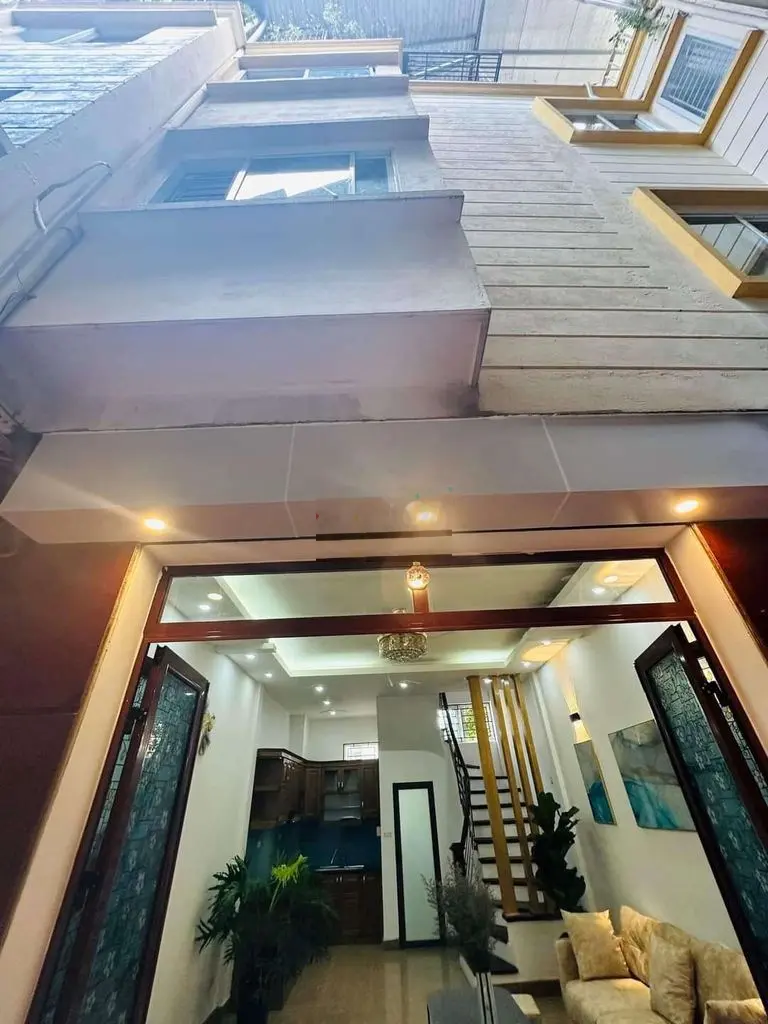 Bán nhà đẹp dân xây 2 thoáng Đại La - Hai Bà Trưng full NT ở luôn