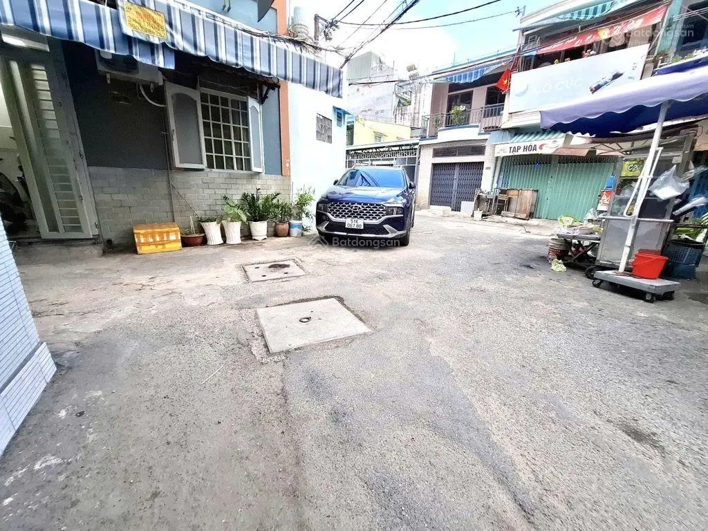 Bán nhà cũ nát 2PN, 2WC, 60m2, 7 tỷ tại Trần Bình Trọng, Bình Thạnh, ngang đẹp lớn tiện xây CHDV