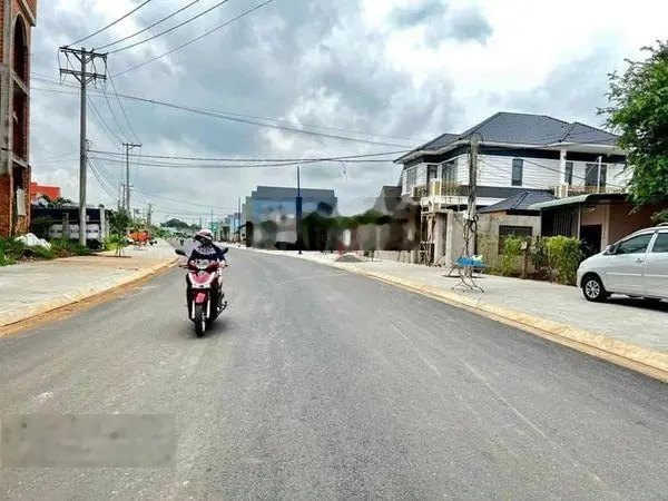 200m2 góc 2 măt tiền đường quy hoạch số 2 thị trấn Đất Đỏ ngang 16m phù hợp làm mặt bằng kinh doanh