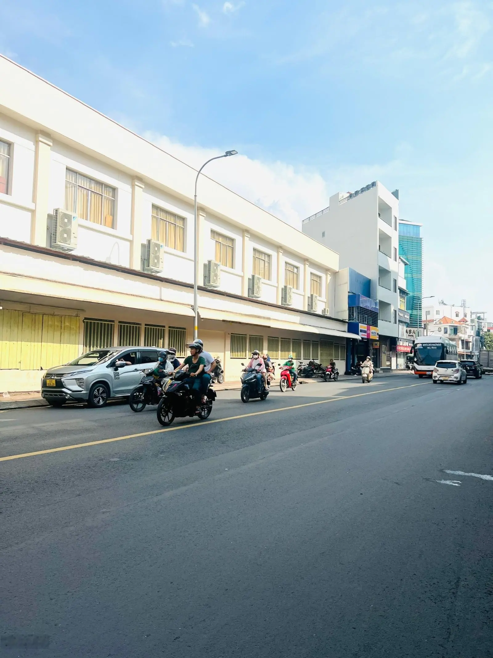 Khu hiếm nhà bán, nhà 70m2 ngang 5m, ngay Hoàng Việt-Út Tịch, P4, Tân Bình, gần sân bay, 9 tỷ nhỉnh