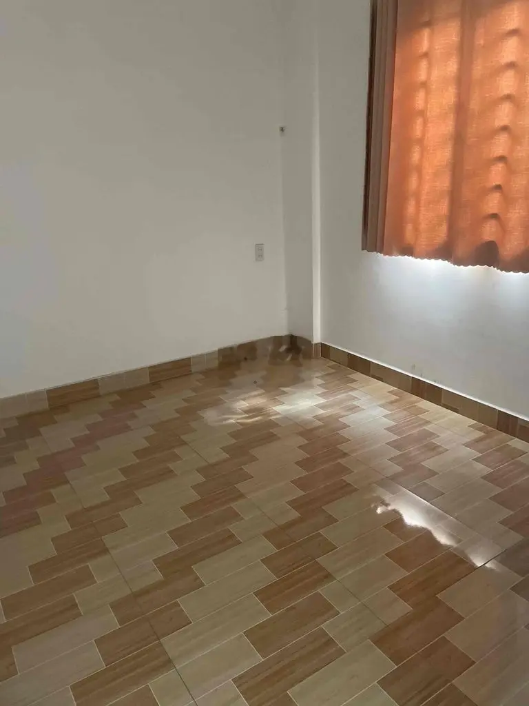 Bán nhà đẹp 38m2 chỉ 2.25 tye giáp Bình Thạnh TĐ