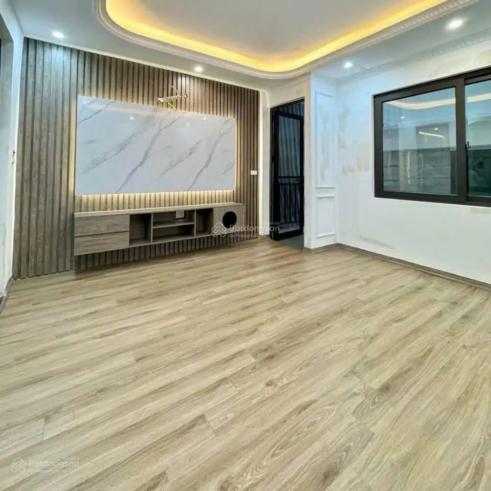 CCMN 15.5 tỷ, dòng tiền 960tr/năm, 16 phòng, DT 55m2, 7 tầng thang máy, 30m ra Trường Chinh, TX