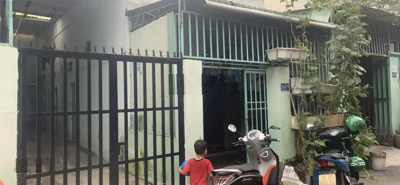 Cần bán gấp căn nhà trọ 1kiot và 4PT giá 2ty2 mặt tiền nhựa nội bộ