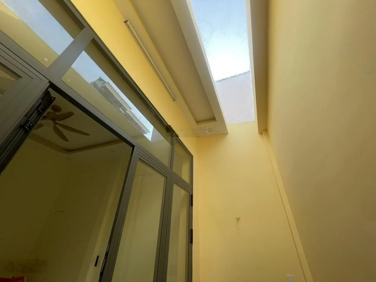 Nhà 1 trệt 1 lầu mới hẻm đường 182, Tăng Nhơn Phú A, quận 9, DT 56m/3.1tỷ.