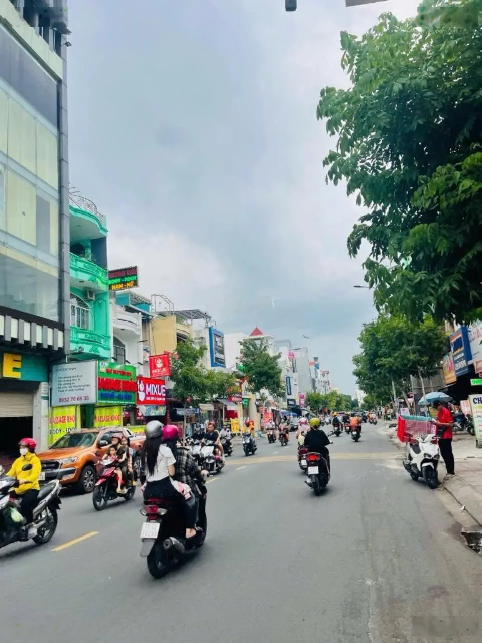 Hot, vip Tân Phú, Tân Quý, 52m2, hẻm xe hơi sát MT, ngay Aeon, chỉ nhỉnh 4 tỷ