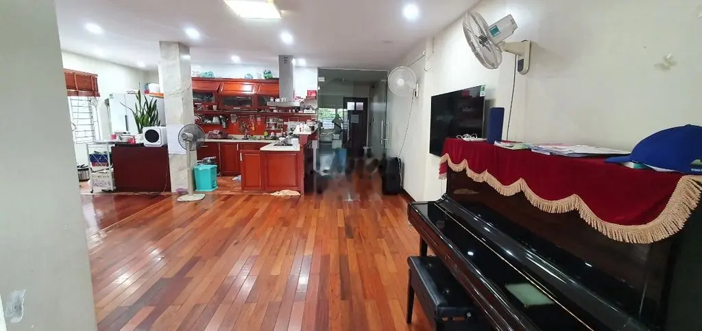 Tôi bán nhà 2 mặt phố Cầu Tó Phùng Hưng 198m2 ôTô tránh vỉa hè lô góc