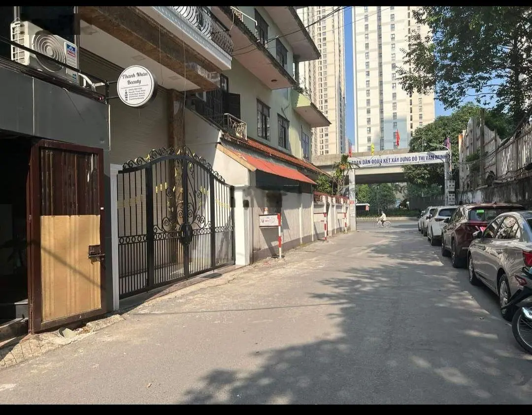 Chính chủ cần bán nhà Khuất Duy Tiến diện tích 67,3m2, 7tầng thang máy full nội thất