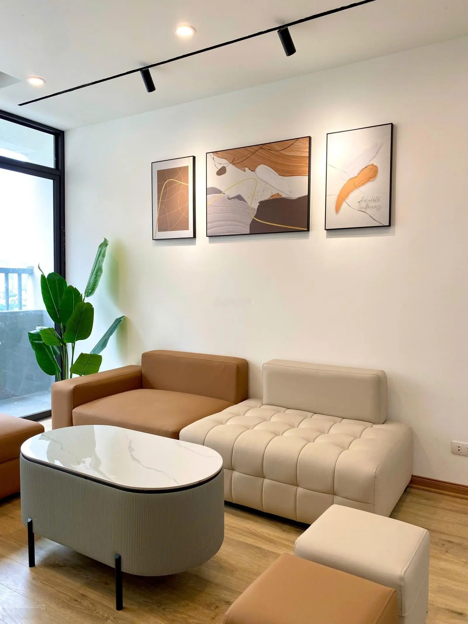 Nhỉnh 3 tỷ sở hữu ngay căn hộ 90m2 3pn2vs mặt đường Đại Lộ Thăng Long Full nội thất pháp lý rõ ràng