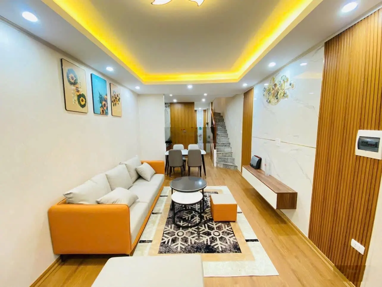 Em mệnh mộc khai xuân siêu phẩm nhà đẹp hàng bột, đống đa: 35m; 3 tầng; 5,9 tỷ