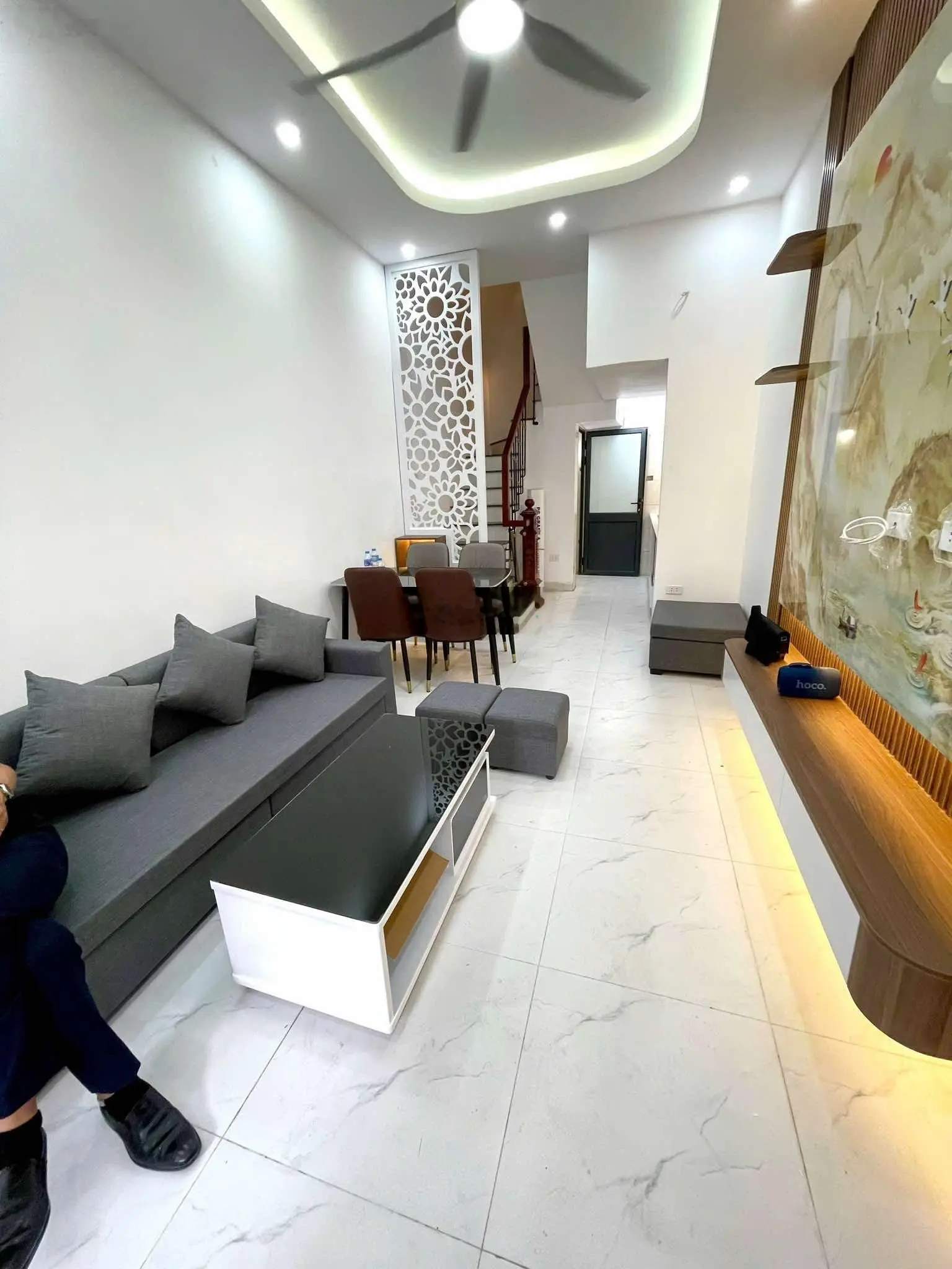 Bán gấp căn góc Lĩnh Nam, Hoàng Mai 35m2x5 tầng 30m ra phố full nội thất 5.4 tỷ