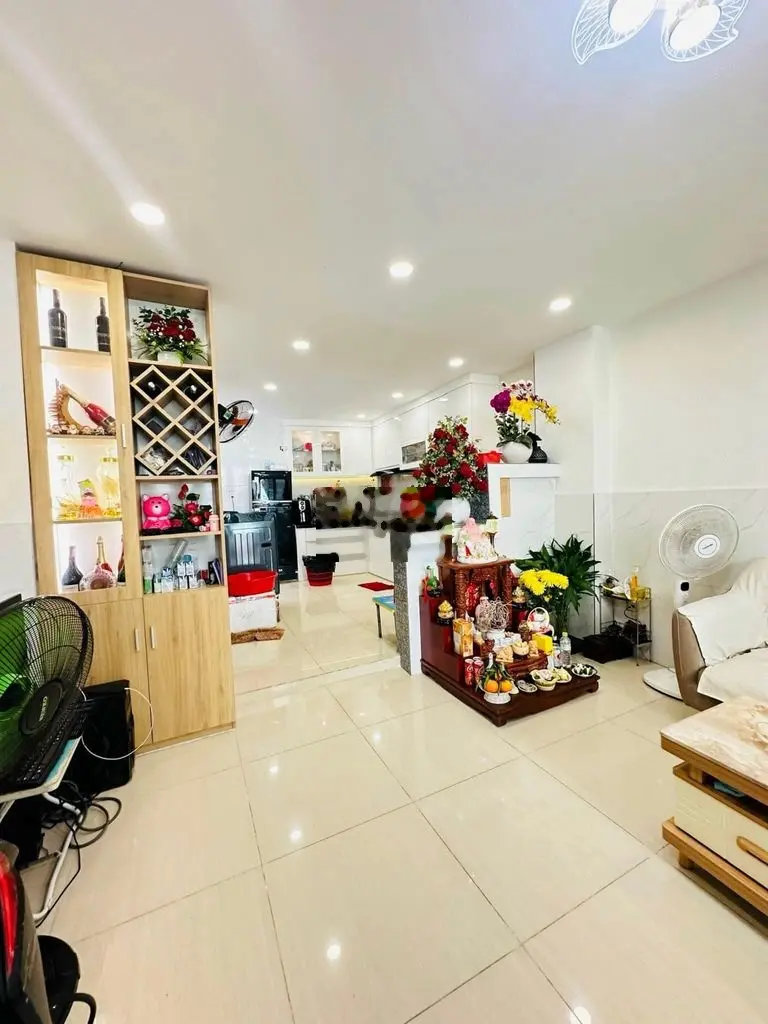 NHÀ MỚI Ở NGAY- THIẾT KẾ ĐẸP- GẦN MẶT TIỀN- CHỦ GẤP BÁN GIẢM 800 TRIỆU