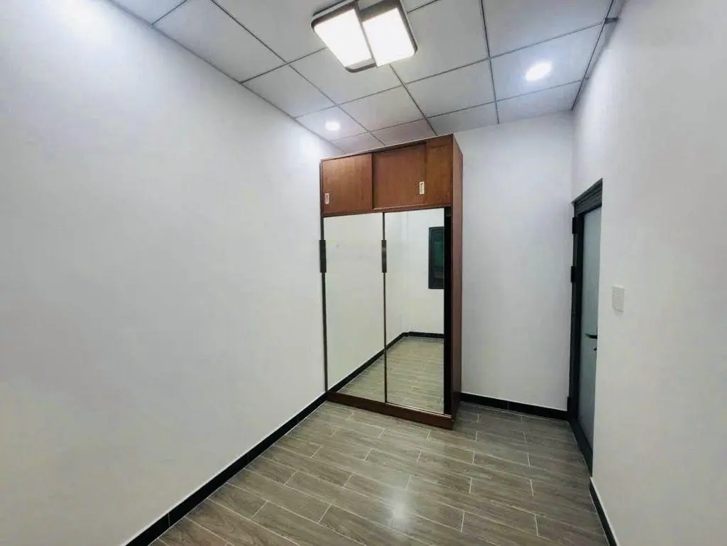 Bán nhà Bông Sao, ngang 4, 55m2, mới đẹp, 4 tầng btct, pháp lý sạch, giá tốt, quận 8
