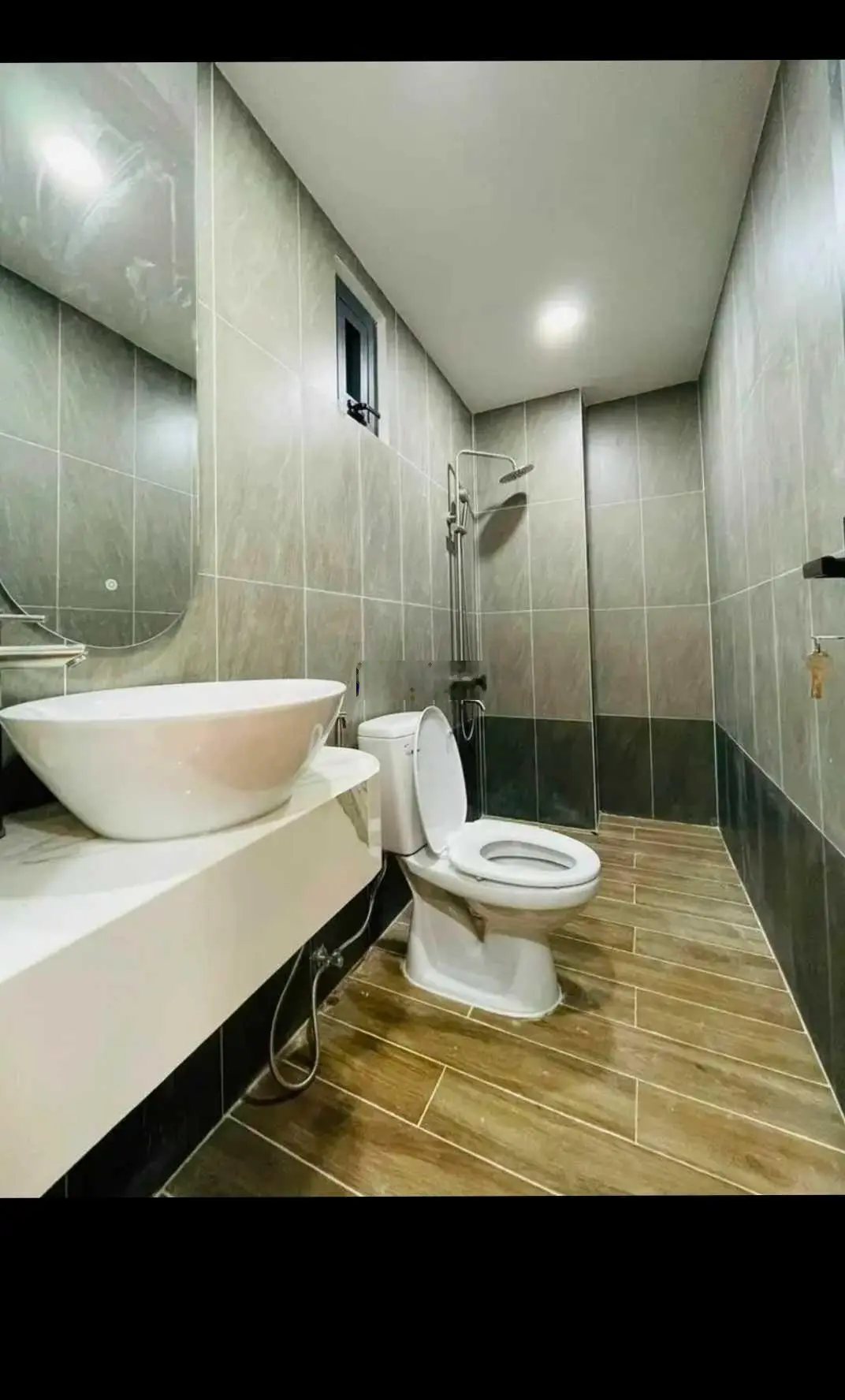 Chính chủ cần bán gấp nhà 1 trệt 2 lầu ngay chợ Hưng Long Bình Chánh, SHR