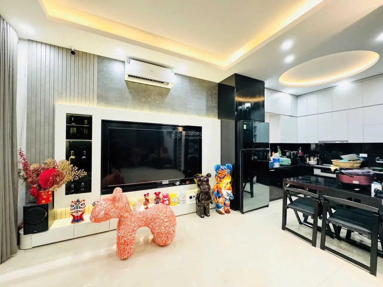 Bán nhà Nguyễn Văn Cừ, ô tô đỗ cổng, lô góc 2 thoáng, đủ đồ đẹp 45m2 x 5 tầng MT 6m giá nhỉnh 9 tỷ