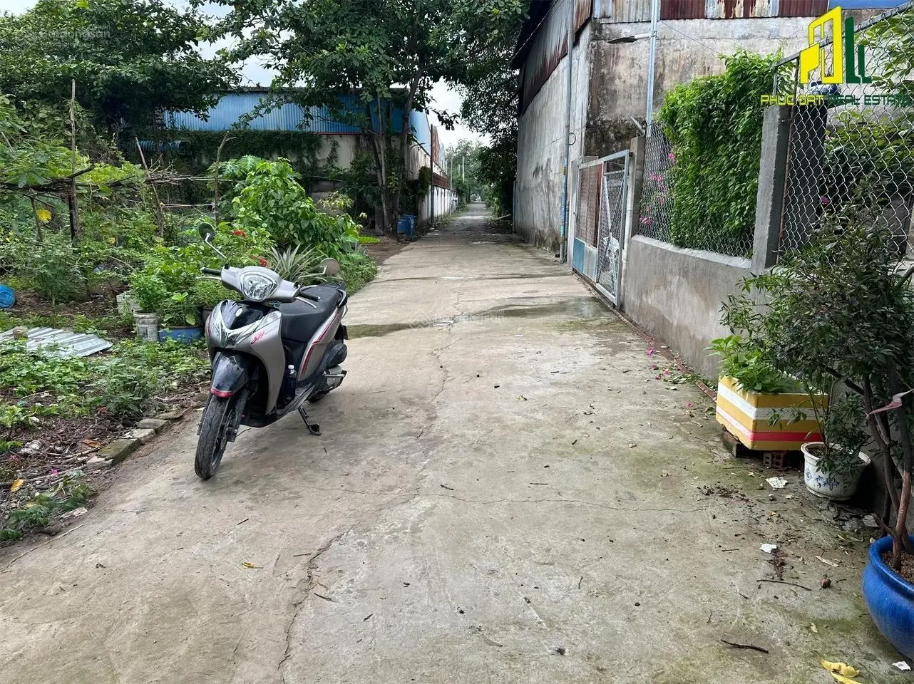 Chủ gửi bán lô đất 152m2 ngang 6m đường xe hơi tới đất. Giá 1tỷ6