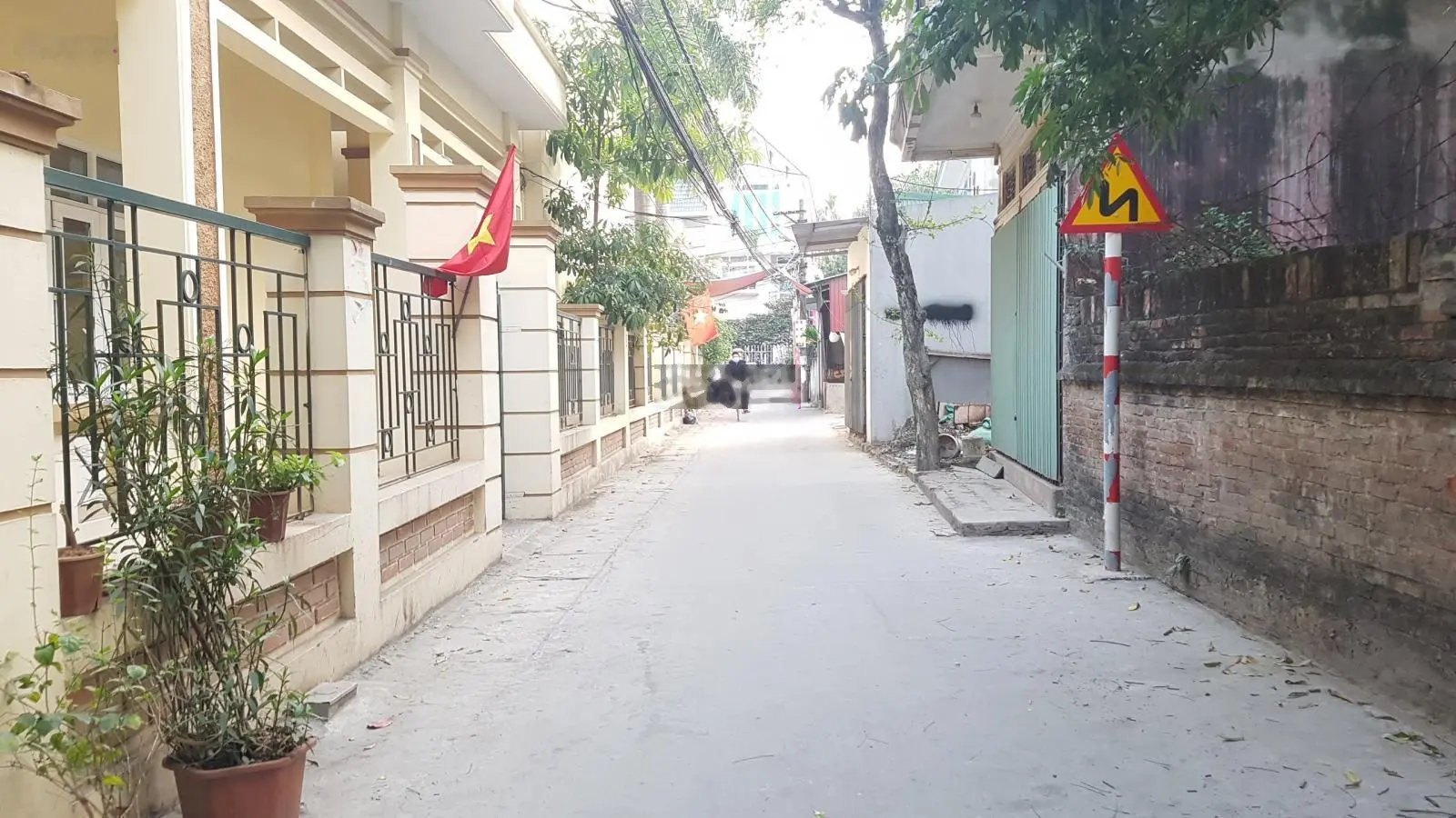 Bán hộ anh trai nhà 4 tầng hàng xóm khu đô thị Hinode Kim Chung, 4 tầng 33m2 - giá chỉ 3 tỷ 98