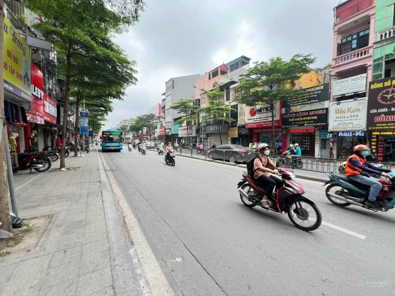 dẻ nhất khu vực bán nhà mặt phố nguyễn lương bằng -kd- đỉnh vỉa hè dt 112m 4 tầng giá chỉ 50 tỷ