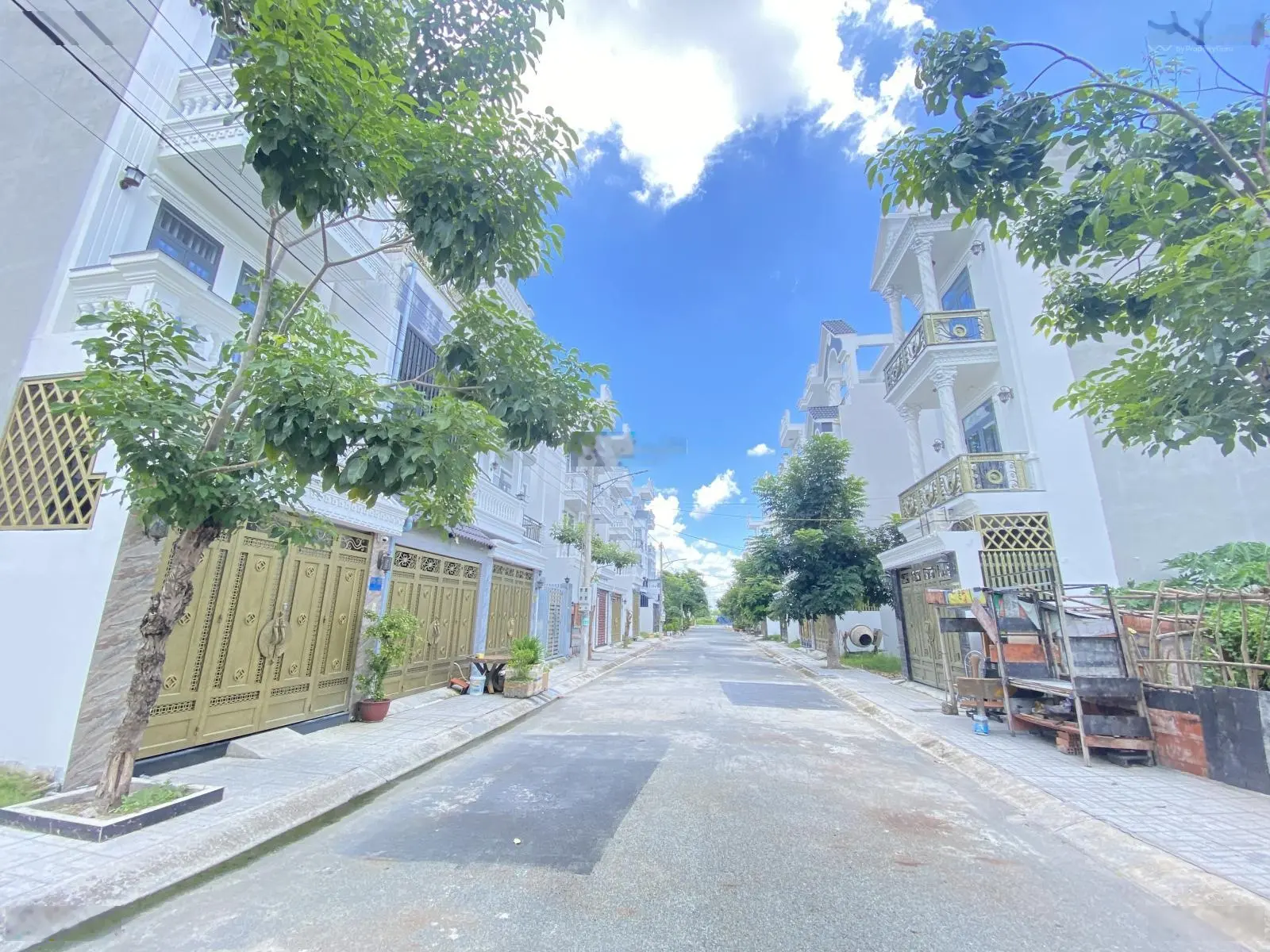 Bán đất Cát Tường Phú Sinh giá rẻ khu nhà nhiều DT: 4x14,3=57,2m2 SHR. Giá: 960tr bao sang tên