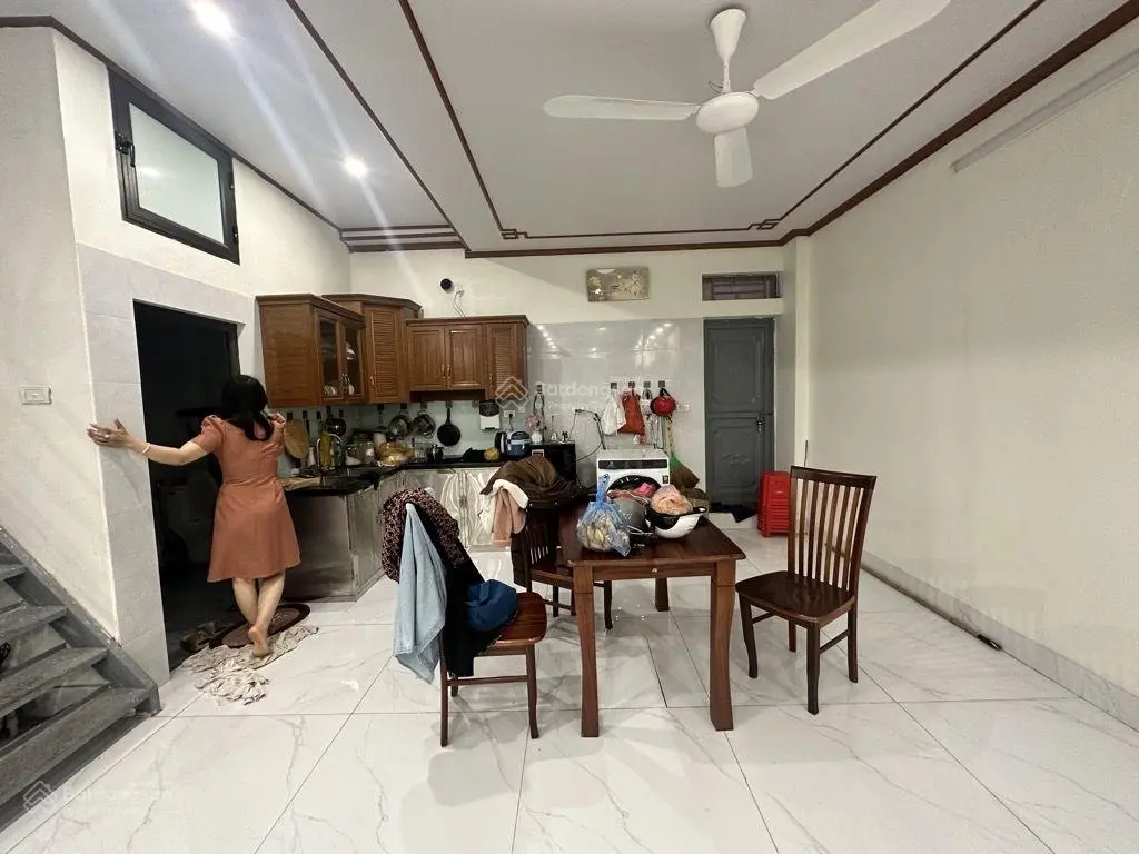 Nhà mặt phố Thạch Cầu, Long Biên, KD đỉnh, tương lai view KĐT sinh thái ven Sông Hồng