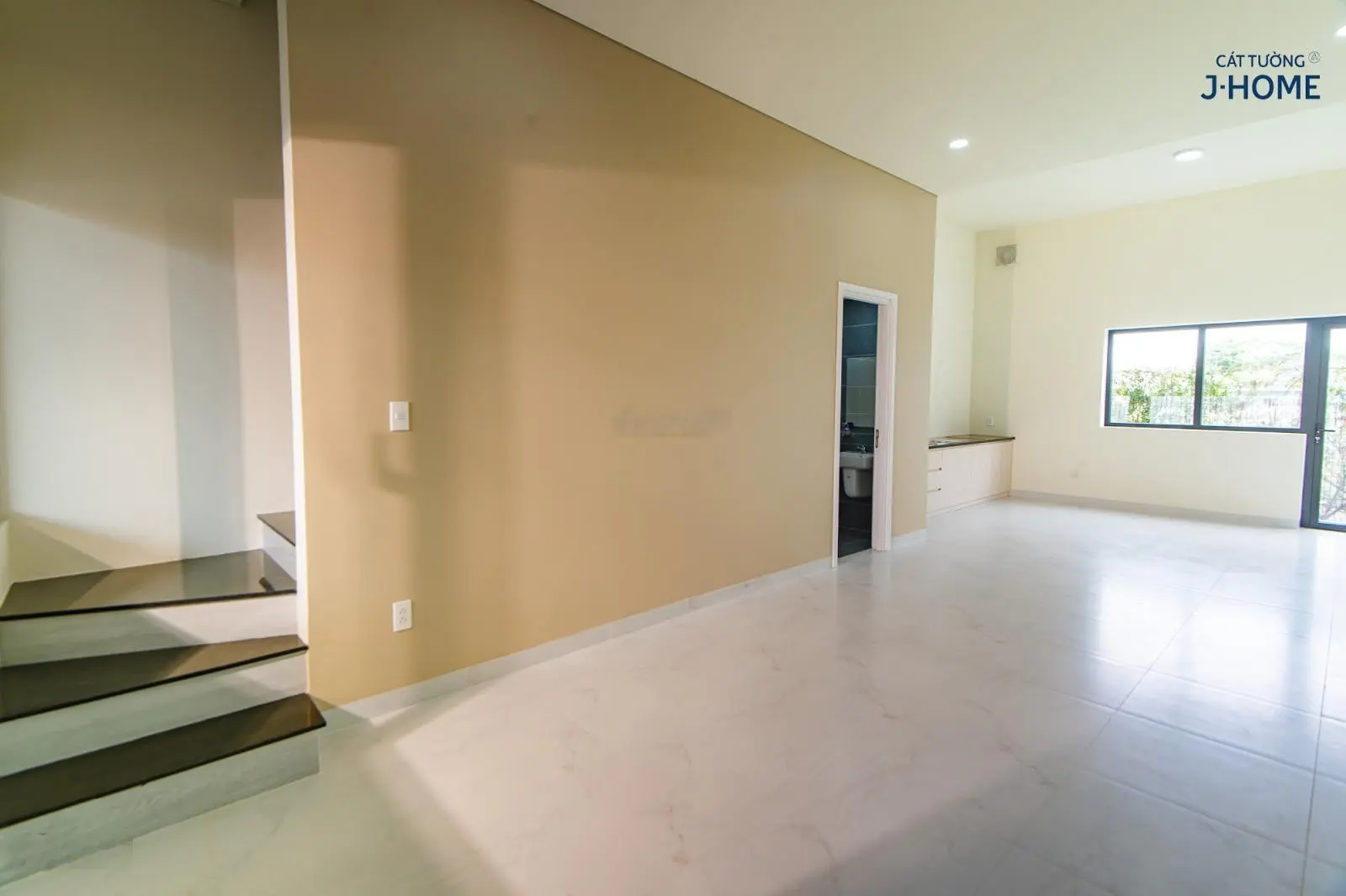 Tài chính cỡ 1,2 tỷ sở hữu căn nhà y hình luôn ạ. 76m2, SHR nhà trung tâm TP Thuận An