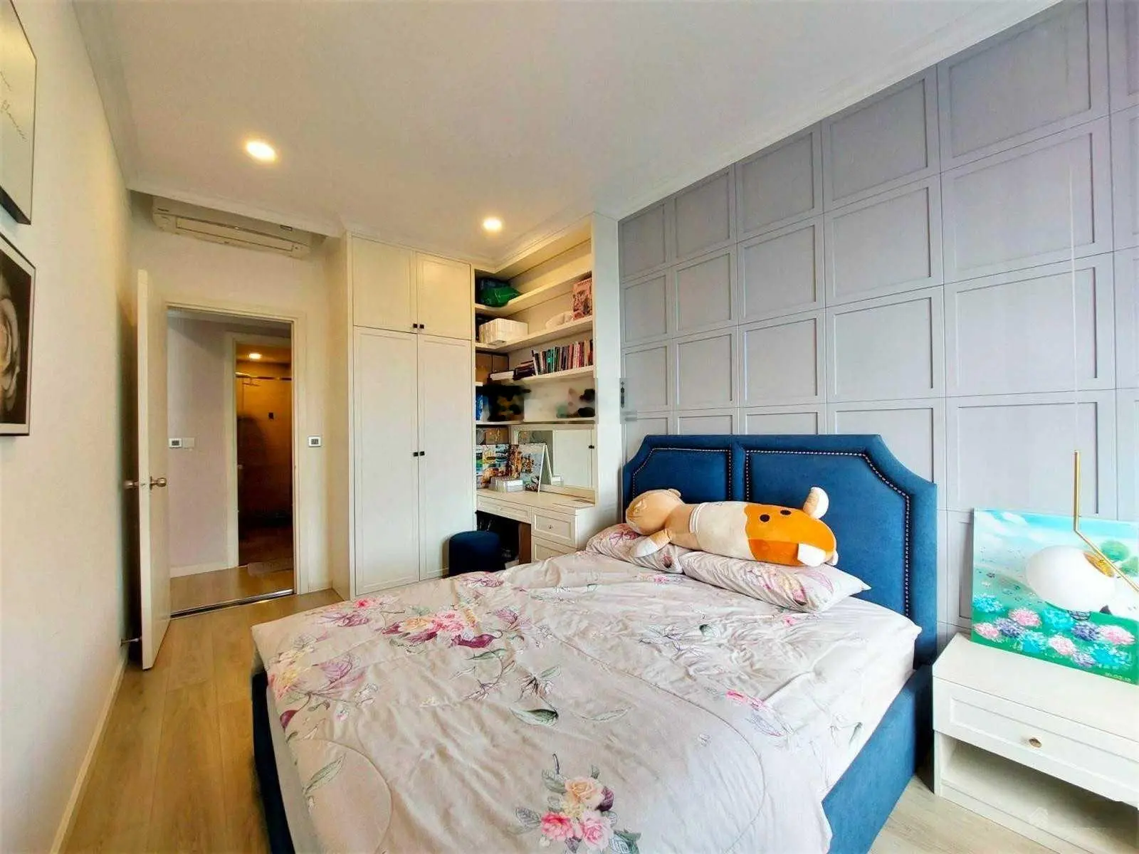 Bán căn 3 phòng ngủ, 105m2, siêu đẹp, view hồ bơi, 6.4 tỷ Golden Mansion, 119 Phổ Quang, Phú Nhuận