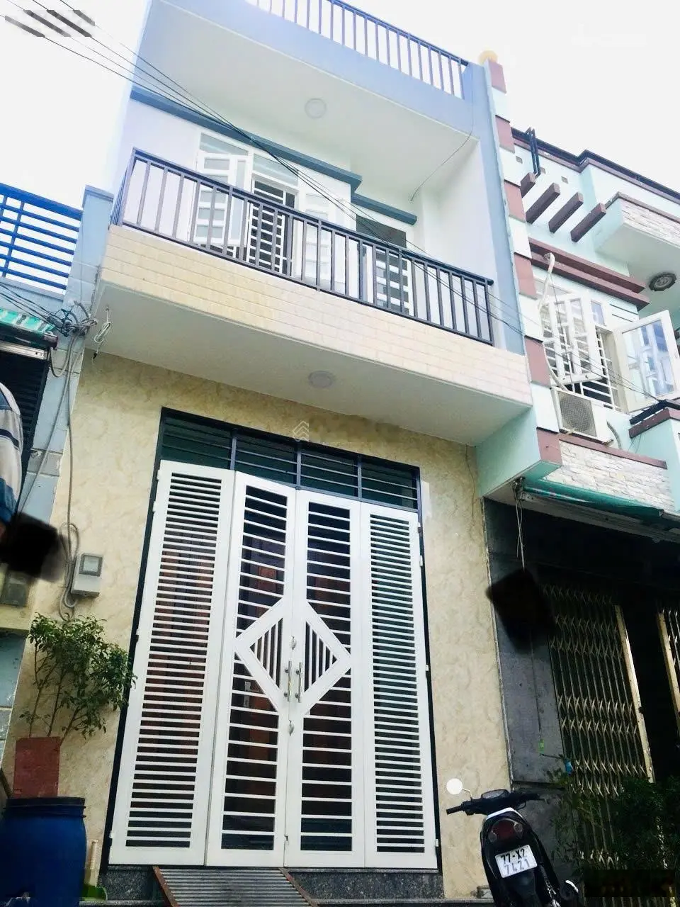 Nhà bán đường Bùi Tư Toàn, Phường An Lạc, Quận Bình Tân - Nhà 1 trệt 2 lầu sân thượng