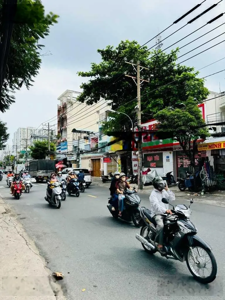 Quá rẻ! Mặt tiền kinh doanh sầm uất Nguyễn Hữu Tiến, kinh doanh đa ngành, xe đi cả ngày