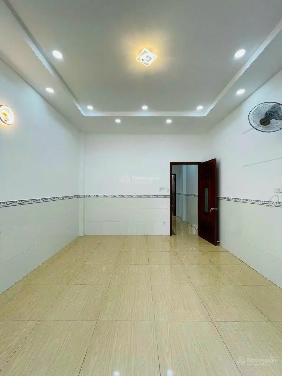 Bán nhà Nguyễn Hồng Đào - P14 - Tân Bình. DT 65,2m2 đang cho thuê 21 triệu. Gần UBND quận