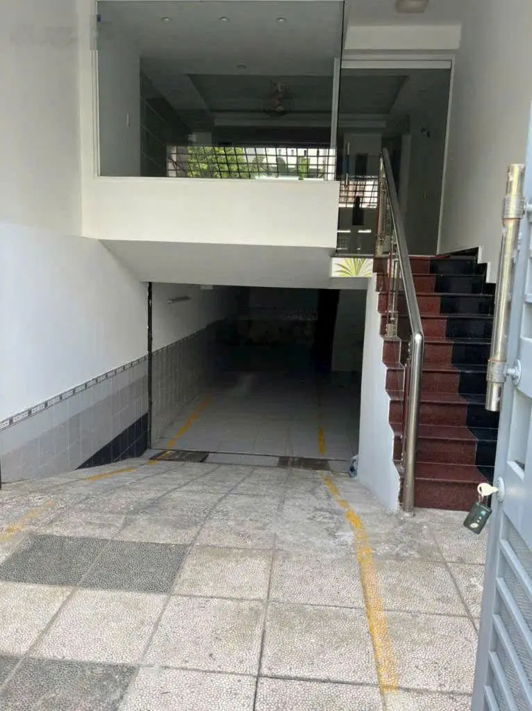 Nhà đẹp hầm 4 tầng gần công viên Cao Đức Lân, diện tích 4x20m, dòng tiền 35tr/th. Giá chỉ 18 tỷ TL